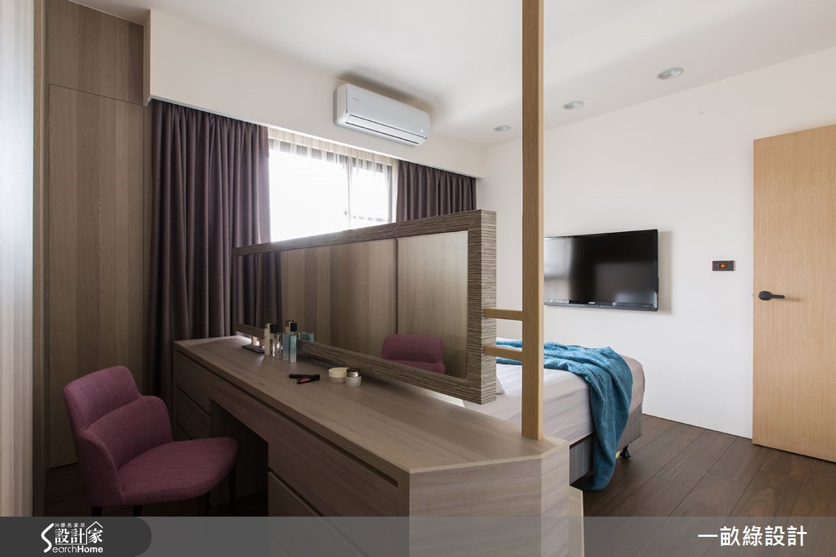 有一定社經地位、熱愛音樂的男主人，為了一圓自己的休